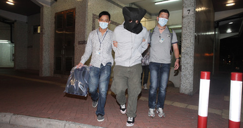 香港警方进行反毒品行动检获毒品及新型迷奸水